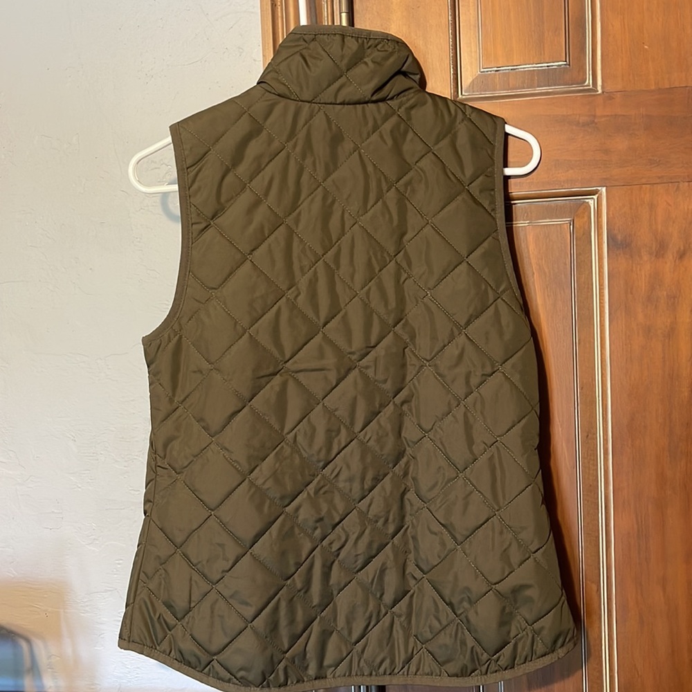 Vest - Picture 2 of 3